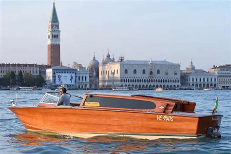 Venice Airport - Venice and Islands - Luxury Water Taxi