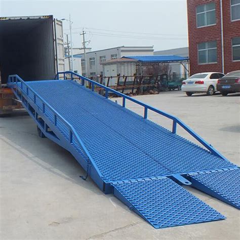 Standard Container Adjustable Hydraulic Mobile Loading Ramp Dock Ramps