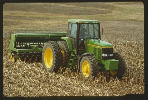 John Deere 7000 Series Tractor Evolution Octane Press