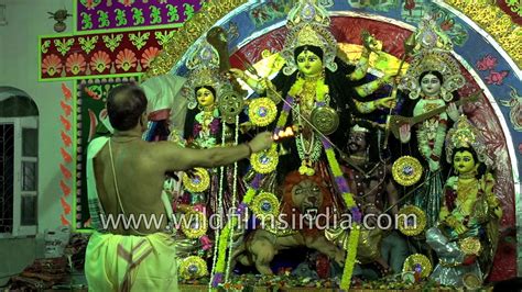 Hindu Priest Performs Durga Aarti Durga Puja In Bihar Youtube