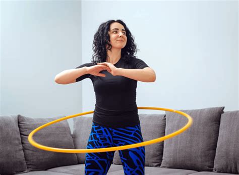 Hula Hoop Baik Untuk Kesehatan Tubuh