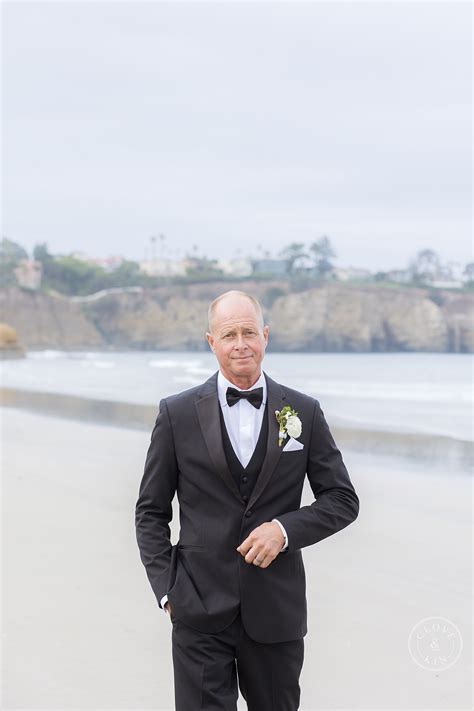 Intimate La Jolla Shores Hotel Wedding | Clove & Kin