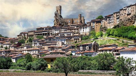 El pueblo de Castilla y León que está entre los más vertiginosos y