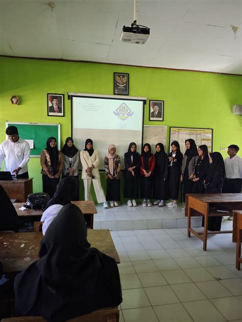 Kegiatan P5 Tema Kebekerjaan SMK Negeri 5 Madiun