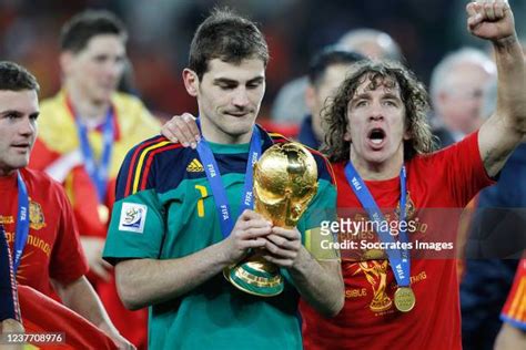 2,325 Carles Puyol Photos Stock Photos, High-Res Pictures, and Images ...