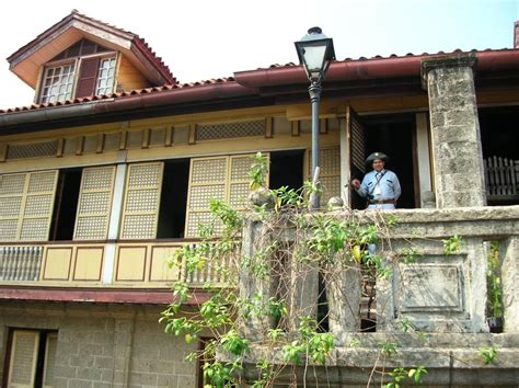 Old Filipino Style House In Manila Spanish Style Homes House Styles Spanish Style