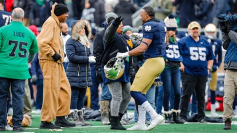 Photo Gallery Notre Dame Senior Day Festivities Irish Sports Daily