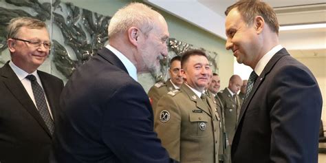 Konflikt Macierewicz Duda Interwencja Jarosława Kaczyńskiego