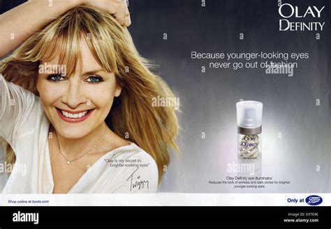 2000s Uk Olay Magazine Advert Hi Res Stock Photography And Images Alamy