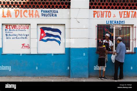 Christmas havana hi-res stock photography and images - Alamy