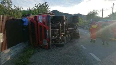 Accident Provocat De Un Ofer Ucrainean N Neam Un Camion Plin Cu