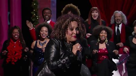 A Holiday Classic: Darlene Love performs "Christmas (Baby Please Come ...