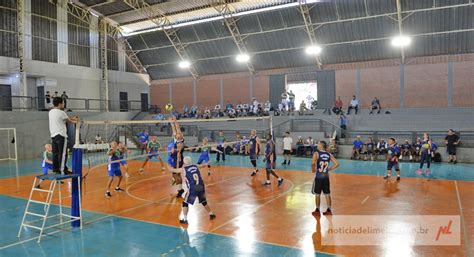 Em Limeira nova etapa de Torneio de Voleibol Adaptado reúne atletas de