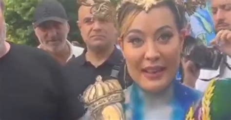 VIDEO Paola Saulino Mantiene La Promessa E Sfila Nuda Per Lo Scudetto