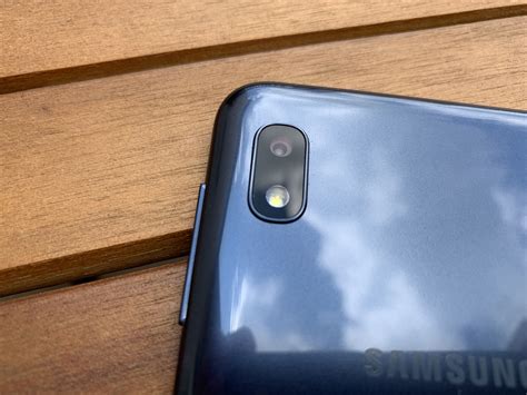 Смартфон Samsung Galaxy A10. Краткий обзор от Notebookcheck ...