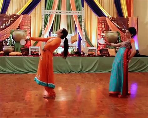 Mehndi Celebration Desi Girls Dance On Arabic Song Video Dailymotion