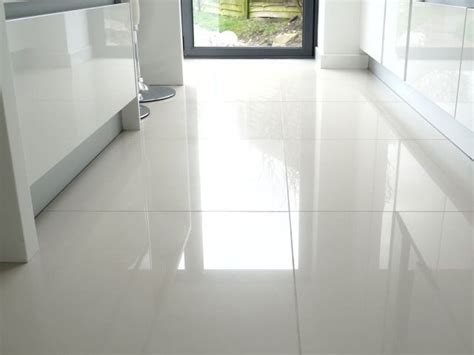 Brilliant White High Gloss Pre Sealed Porcelain Wall And Floor Tiles Sample White Tile