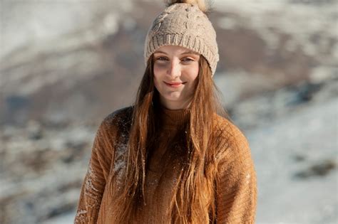 Familie hat spaß im winter Kostenlose Foto