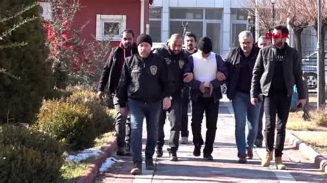 Isparta da ablası ile uzman çavuş eniştesini öldüren polis adliyede