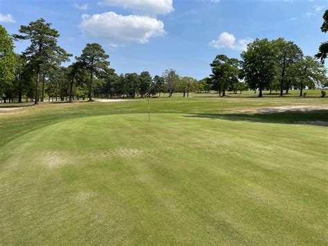 10 hidden gems near bucket-list golf courses | Golf Courses | Golf Digest