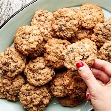 Quaker Vanishing Oatmeal Raisin Cookies Recipe Epicurious