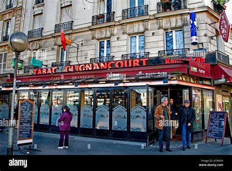 Marche Aux Puces De St Ouen Hi Res Stock Photography And Images Alamy