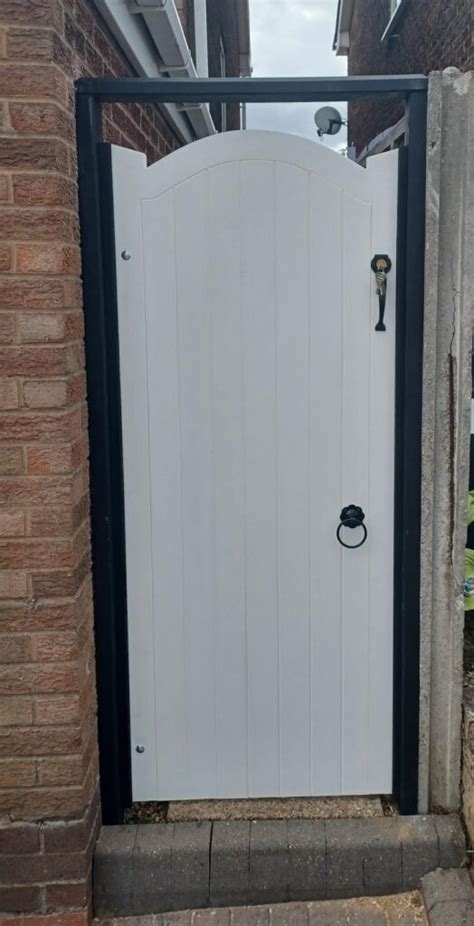 For Gates And Doors A Timber Gates And Garage Doors