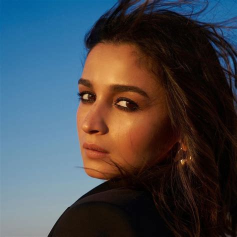 Alia Bhatt S Signature Glossy Nude Lip Holds The Key To Festive Beauty Perfection Vogue India