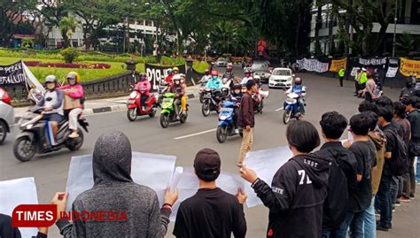 Demo Tolak Rkuhp Asuro Malang Sebut Kriminalisasi Rakyat Times Malang