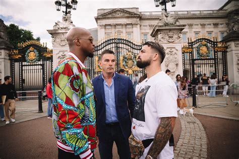 Michael ‘Venom’ Page and Mike Perry face-off outside Buckingham Palace