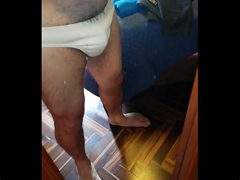 Peruano En Calzoncillo Se Exita XVIDEOS