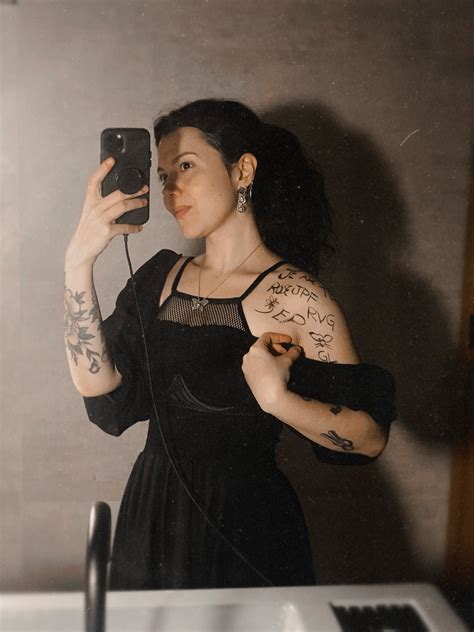 Violet Orlandi | Crazy sunset | Instagram