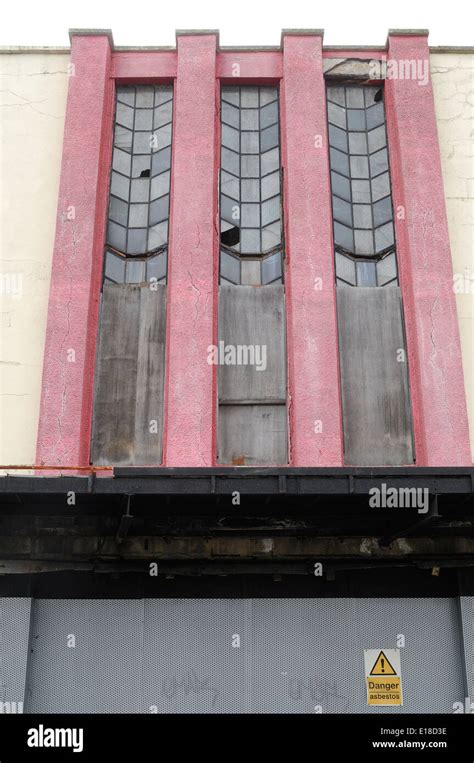 Derelict Odeon Cinema in Aylesbury, Buckinghamshire, England, UK Stock ...