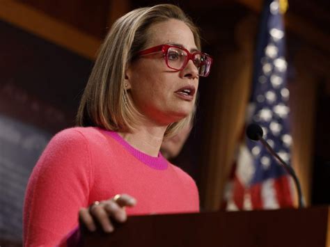 Democratic U S Senator Kyrsten Sinema Switches To Independent Canoe