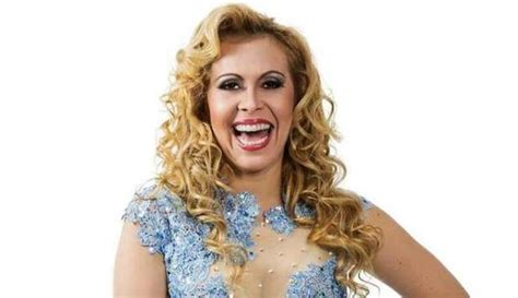 Cantora Joelma Se Muda Para Condomínio De Luxo De Goiânia Joelma