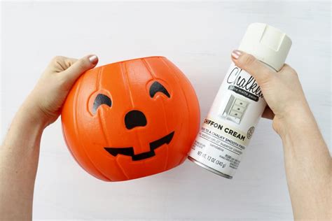 41 Painted Pumpkin Ideas | DIY Painted Pumpkins for Halloween | HGTV