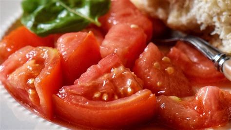 Easy Marinated Tomato Salad Recipe She Loves Biscotti