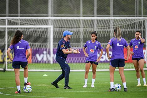 Sele O Feminina Veja Como Comprar Ingressos Para Os Amistosos