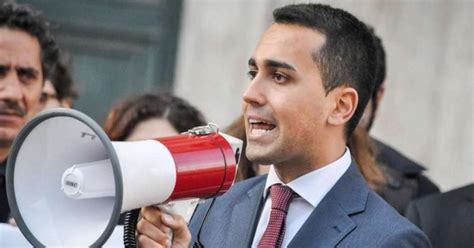 L Attivista A Stelle Banche L Annuncio Di Di Maio Che Fa Tremare I