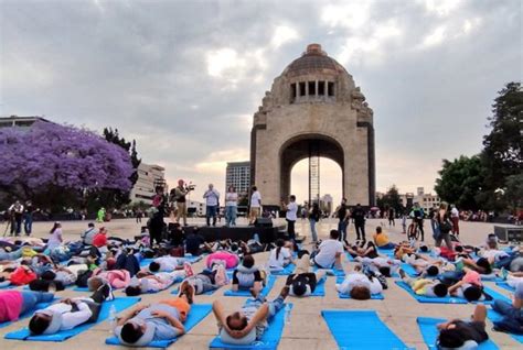 Hundreds Take A Mass Siesta In Mexico City For World Sleep Day