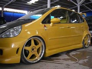 car body kits: HONDA JAZZ 2005 MODIFICATION