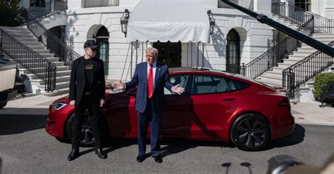 Russia Teacher Unknowingly Displays Porn On Screen In Class Quits Teaching Mothership SG