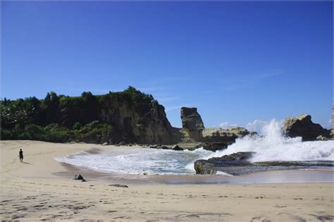 pantai-Klayar-Pacitan | PasirPantai.com