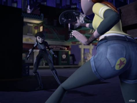 Pin By Ninja Turtles On Karai Tmnt April Oneil Tmnt 2012