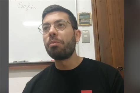 Alejandro Mesa El Profesor Espa Ol Que Conquista Tiktok