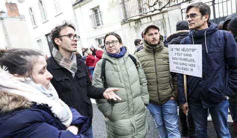 Indre Et Loire Les Enseignants Vent Debout Contre La Réforme Des Collèges