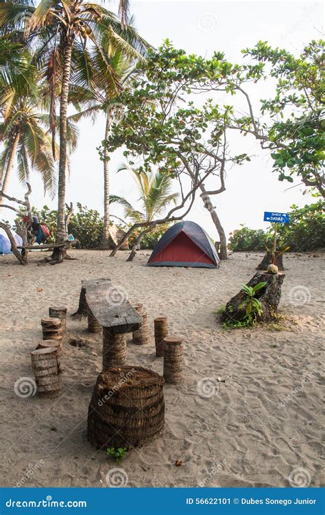 Sitio Para Acampar En Colombia Foto Editorial Imagen De Febrero