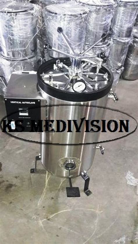 Standard Steel High Pressure Vertical Autoclave High Pressure