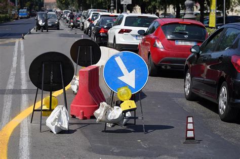 Livorno I Lavori Di Asfaltatura Di Viale Carducci Termineranno Prima