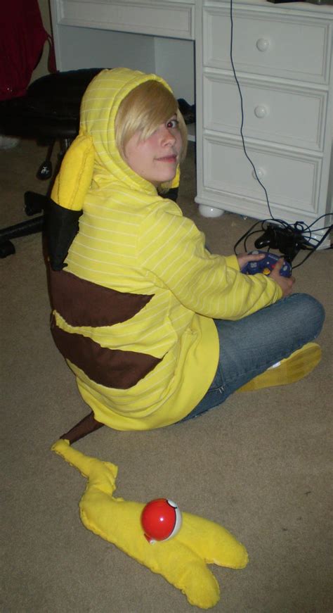 Pikachu Cosplay by Starlord-wannabe on DeviantArt